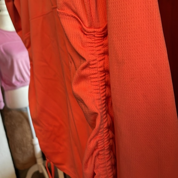 Orange 1/4 zip jacket pull over from Avia - Picture 3 of 5